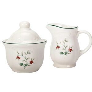 NIB PFALTZGRAFF Winterberry Sugar and Creamer 🆕
